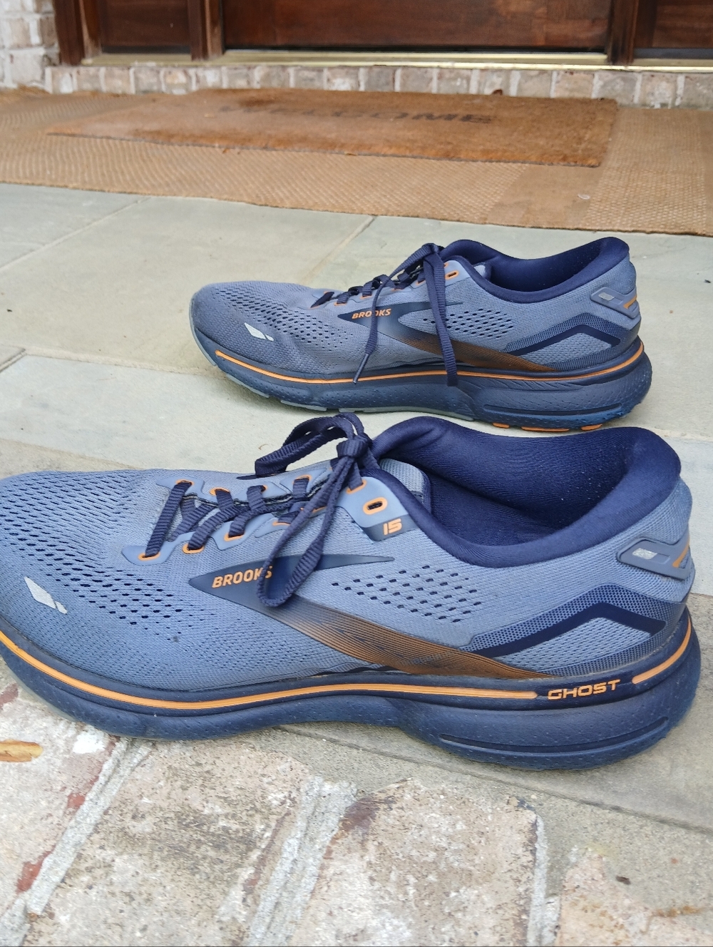 Brooks Men’s Ghost 15 Running Shoes Size 10.5 2E Wide - Picture 2 of 8
